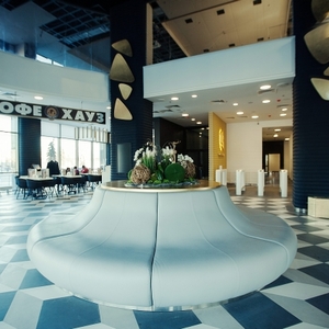 Международная ул., д. 7/Энтузиастов бул., д. 2